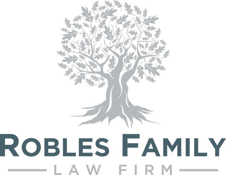 Robles Family Law Firm Logo